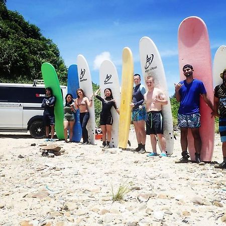 Готель Tropical Surf House Okinawa Онна Екстер'єр фото