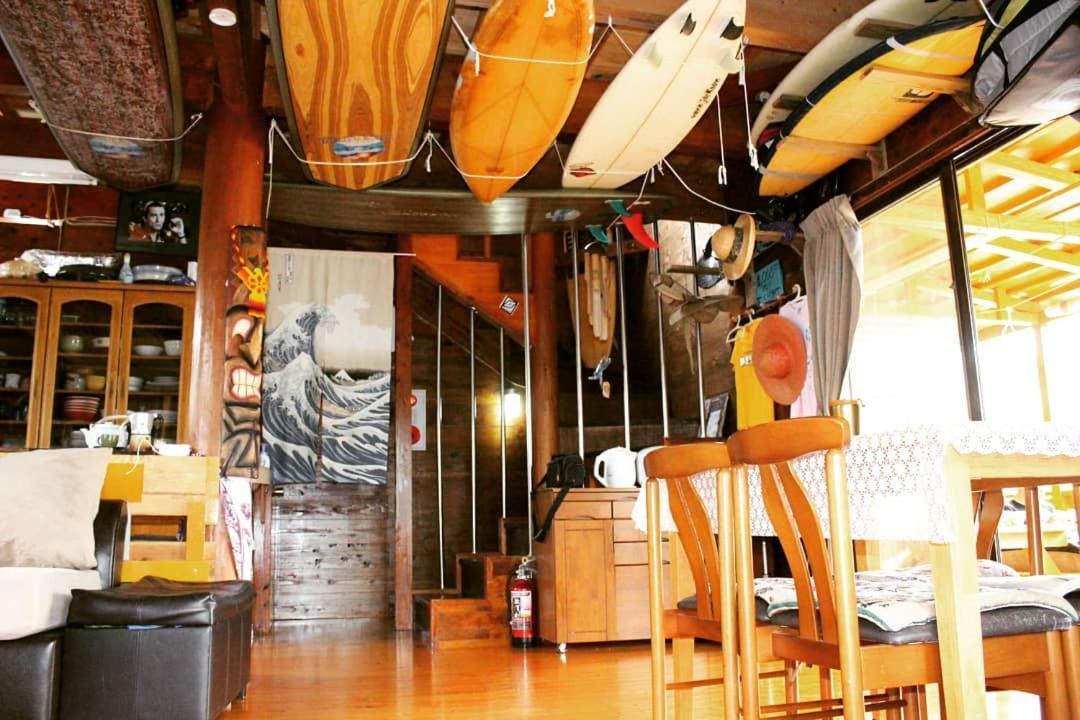 Готель Tropical Surf House Okinawa Онна Екстер'єр фото