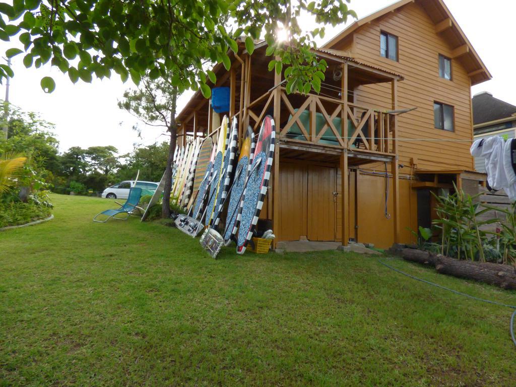 Готель Tropical Surf House Okinawa Онна Екстер'єр фото