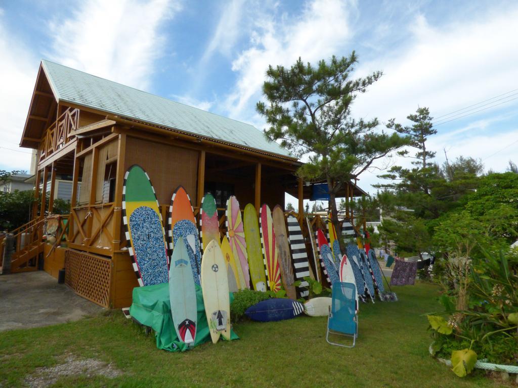 Готель Tropical Surf House Okinawa Онна Екстер'єр фото