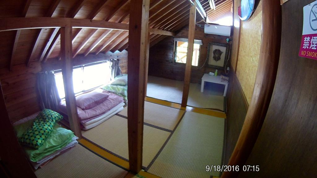 Готель Tropical Surf House Okinawa Онна Екстер'єр фото