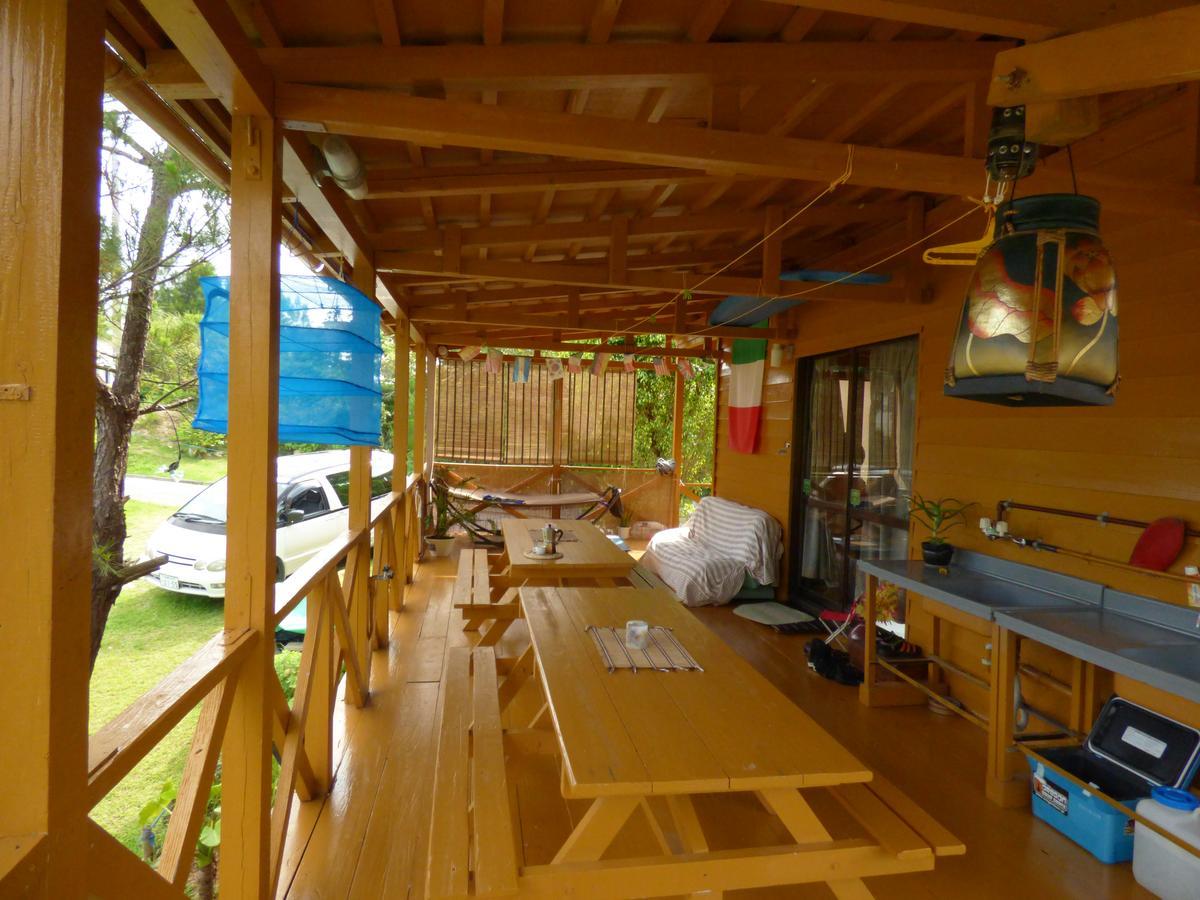 Готель Tropical Surf House Okinawa Онна Екстер'єр фото