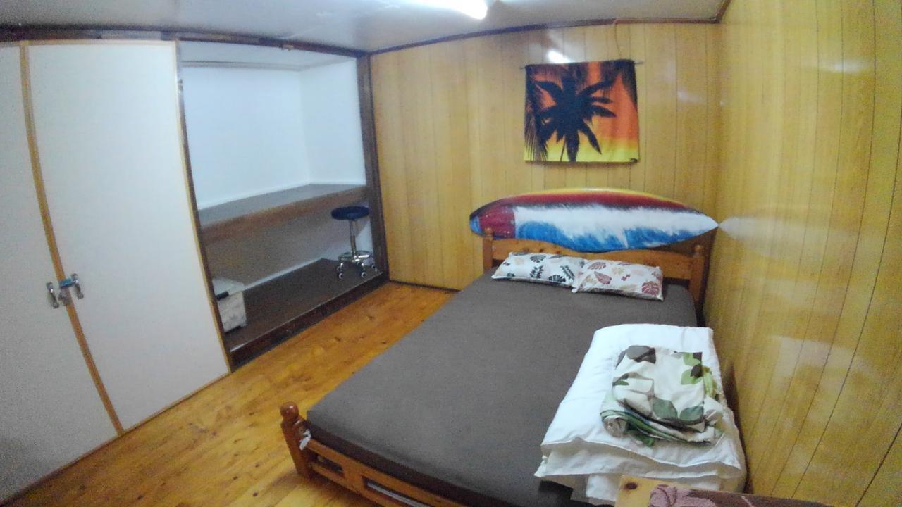 Готель Tropical Surf House Okinawa Онна Екстер'єр фото