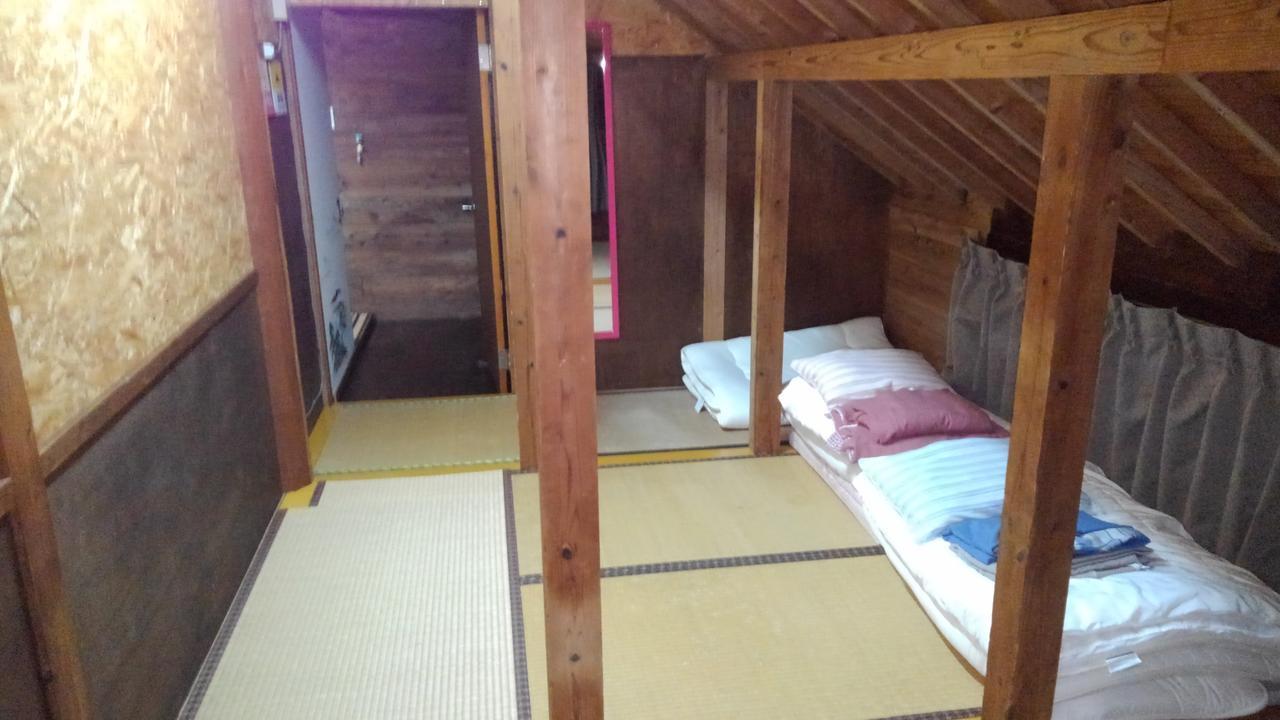 Готель Tropical Surf House Okinawa Онна Екстер'єр фото