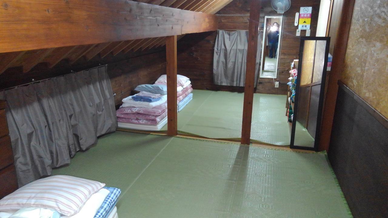 Готель Tropical Surf House Okinawa Онна Екстер'єр фото